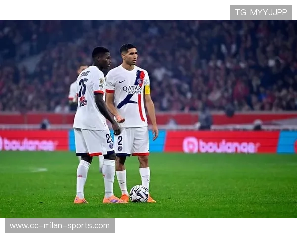 巴黎圣日耳曼整体推进不慌不乱